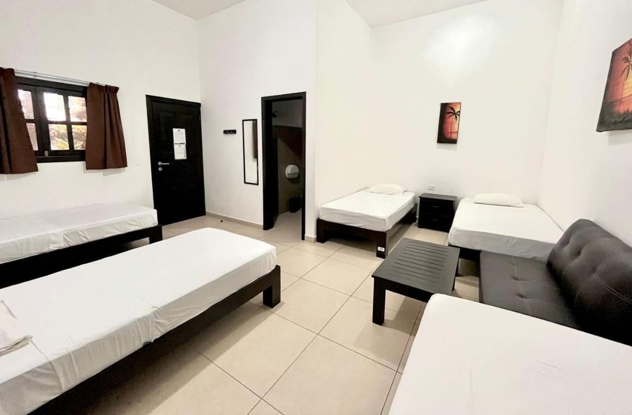 We Playa Hotel Playa del Carmen Bagian luar foto