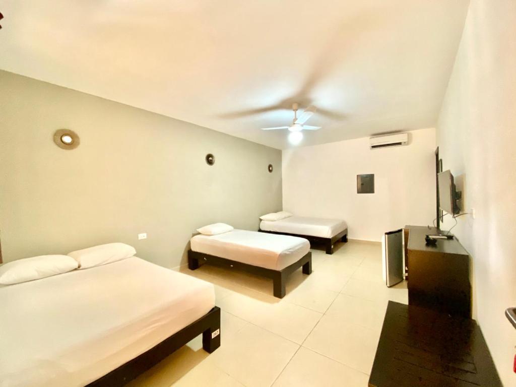 We Playa Hotel Playa del Carmen Bagian luar foto